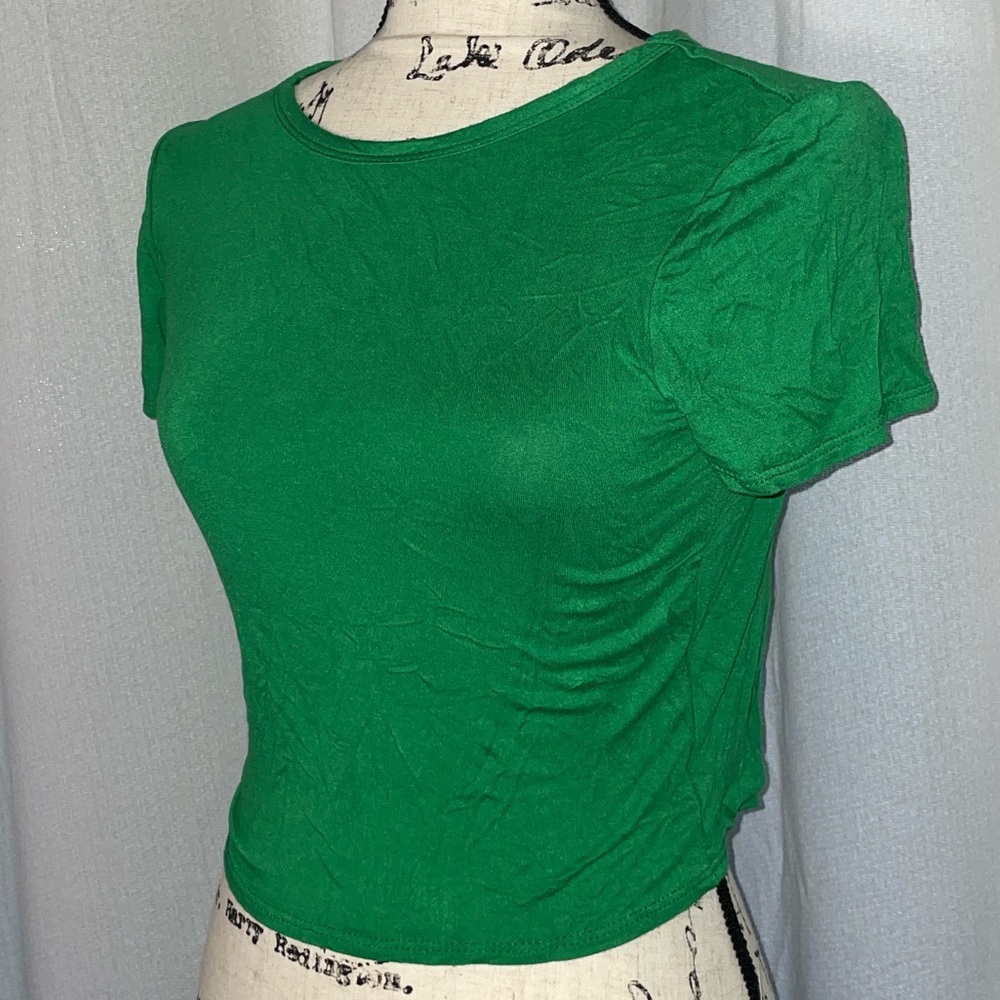 Women’s Green Crop Top